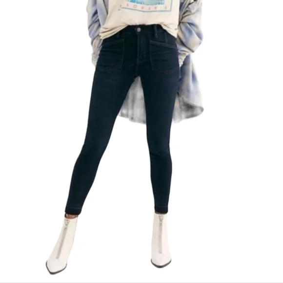 Free People We The Free Ivy Released Hem Skinny Jeans In Seal Blue Size 26 - Picture 1 of 8